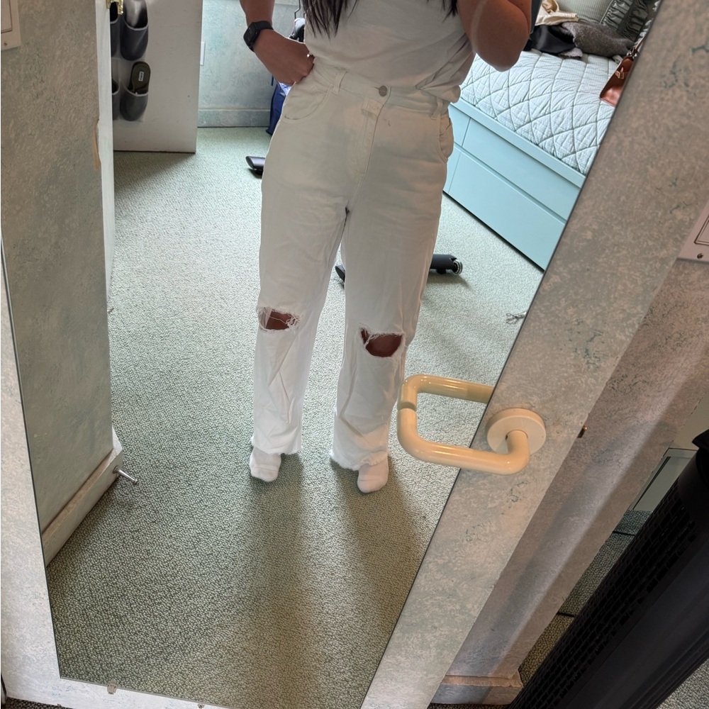 Closed Cream High-Waist Jeans - Picture 8 of 10